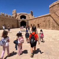 Almería capital 13 Alcazaba de Almeria con niños (12)